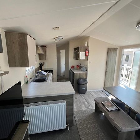 3 Bedroom Modern Caravan Sleeps Up To 8 Милъм Екстериор снимка