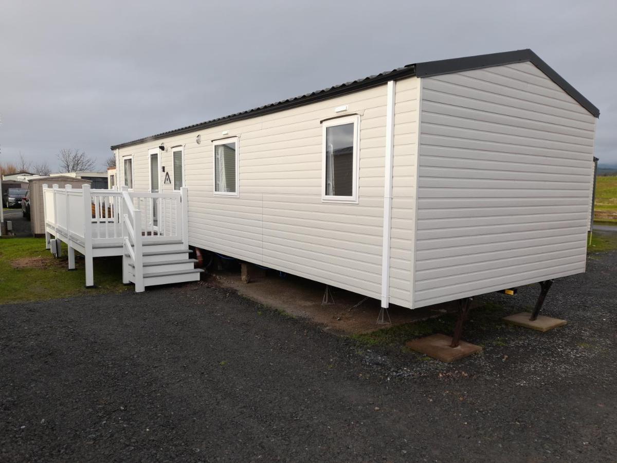 3 Bedroom Modern Caravan Sleeps Up To 8 Милъм Екстериор снимка