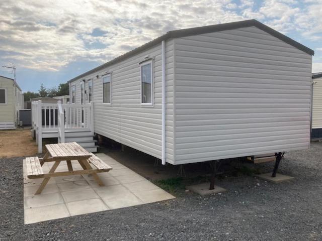 3 Bedroom Modern Caravan Sleeps Up To 8 Милъм Екстериор снимка