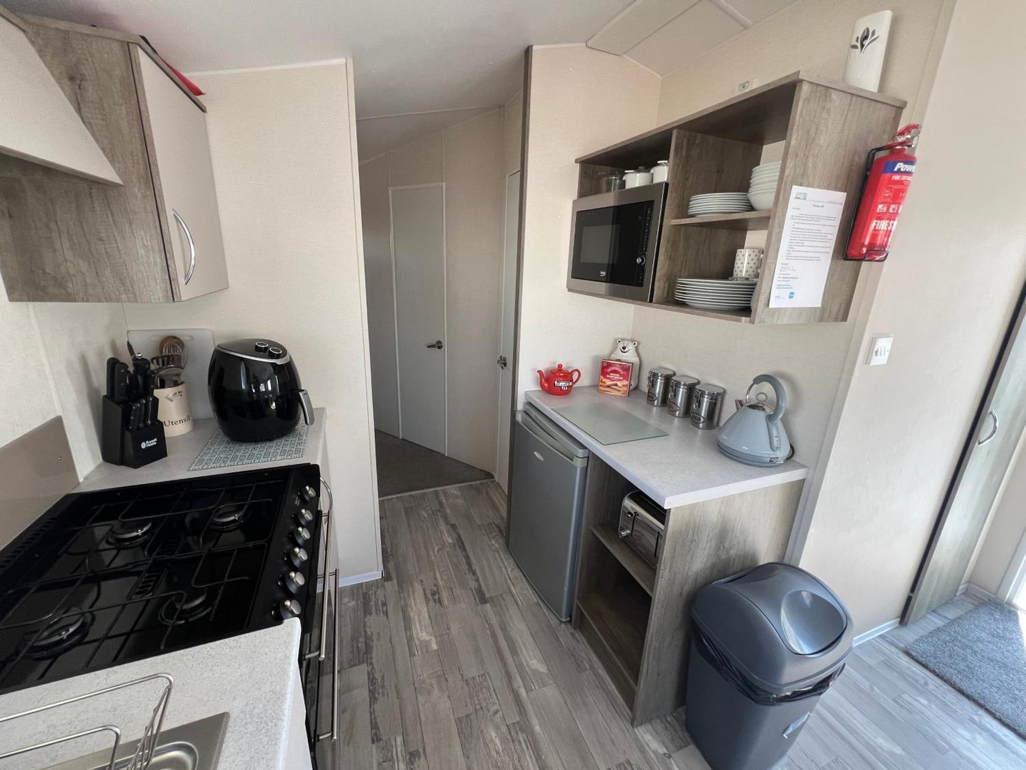 3 Bedroom Modern Caravan Sleeps Up To 8 Милъм Екстериор снимка